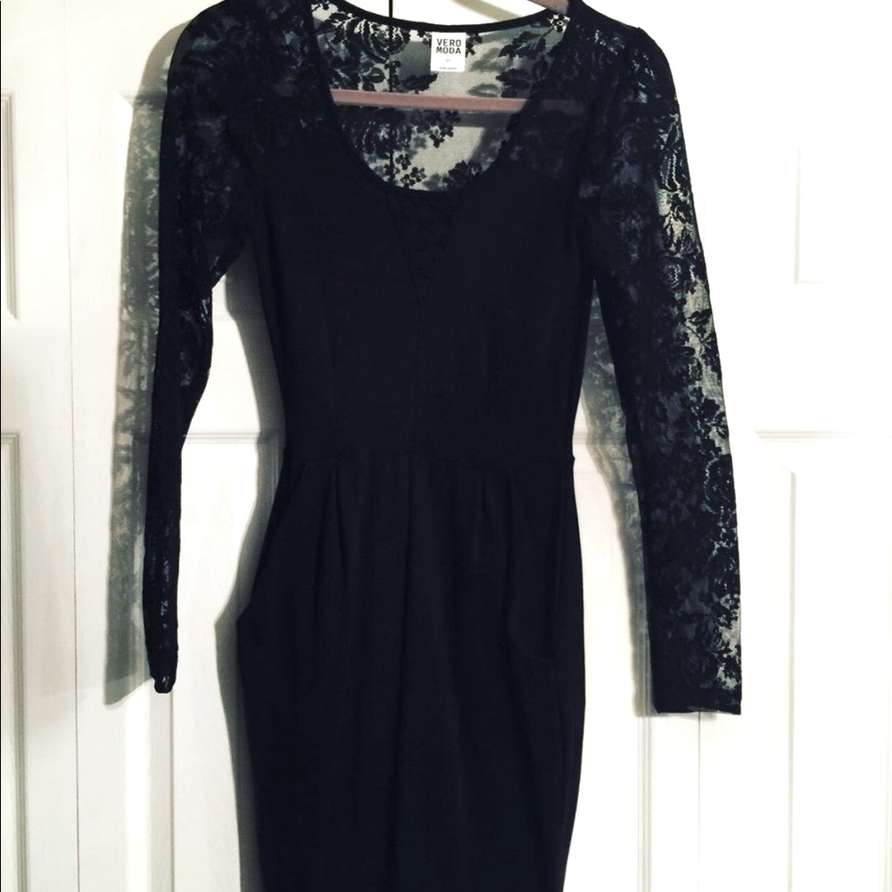 NWOT Vera Moda black lace sleeve pocket dress